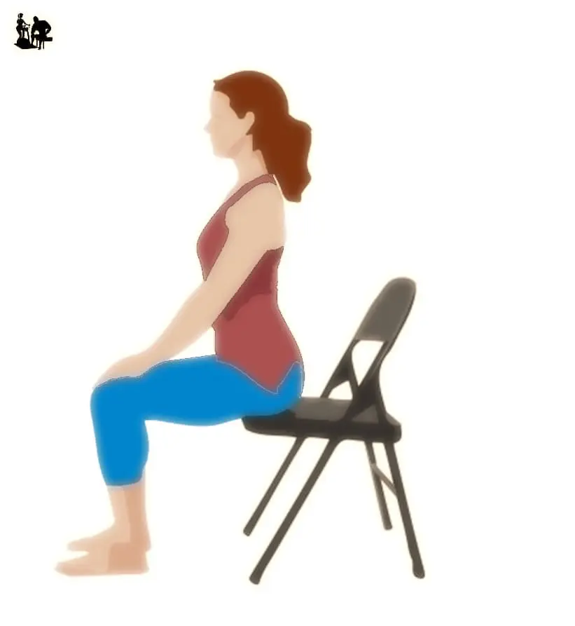 postura de la montaña en una silla